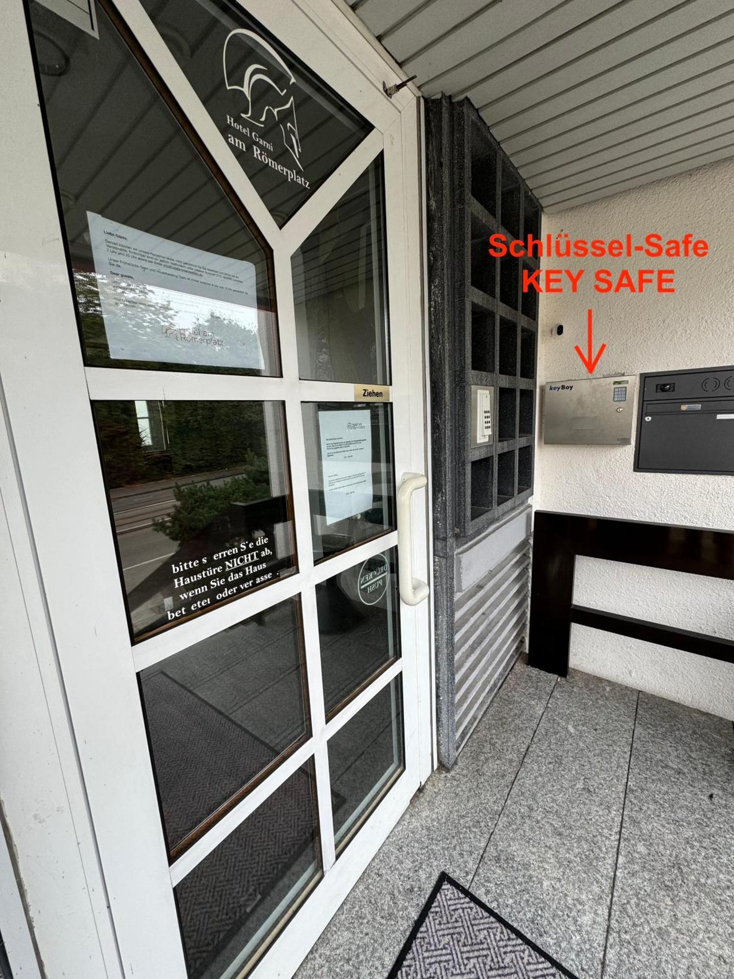 Hotel Am Roemerplatz Ulm Exterior foto